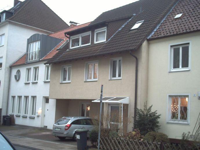 3 ZKB Balkon, Einbauküche, KFZ Einstellplatz Bielefeld