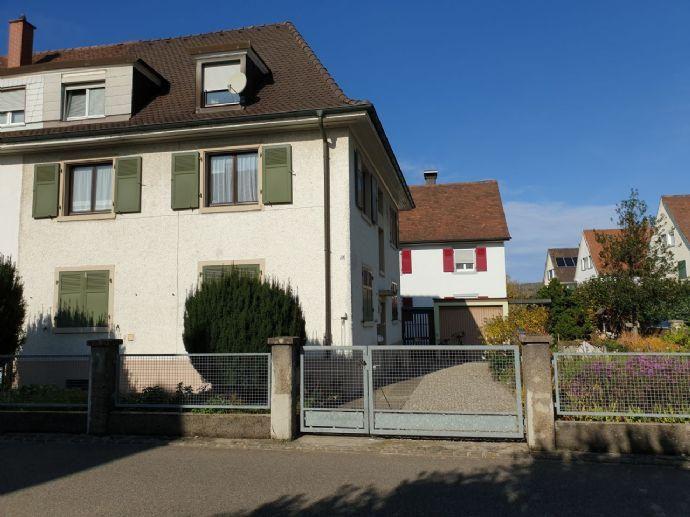 Charmantes MFH mit 3 Wohnungen, Garten, in guter Lage Weil am Rhein Weil am Rhein