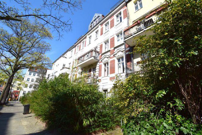 Vermietete 1 Zimmer DG-Wohnung als Kapitalanlage in Friedenau Berlin