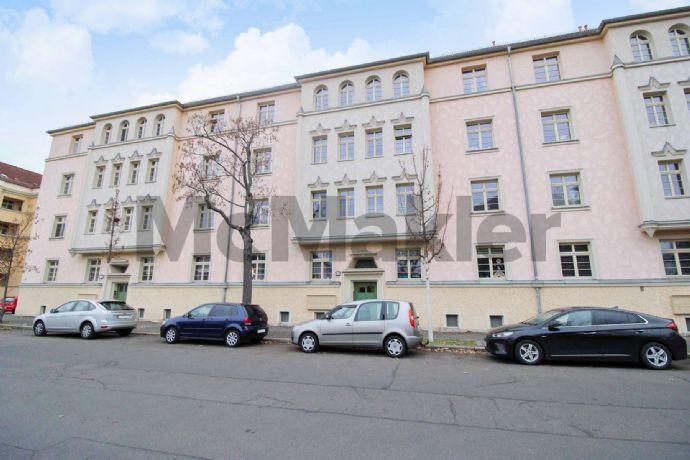 Neuwertige Altbauwohnung: Renovierte 2-Zi.-Wohnung mit Loggia in zentrumsnaher Lage Kreisfreie Stadt Leipzig