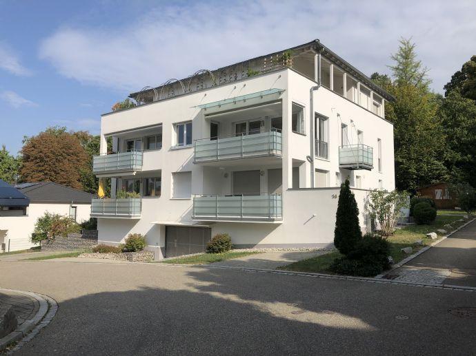 Exklusive Wohnung inkl. moderner Einbauküche mit zwei Balkonen am Kurpark in Badenweiler Kreisfreie Stadt Darmstadt