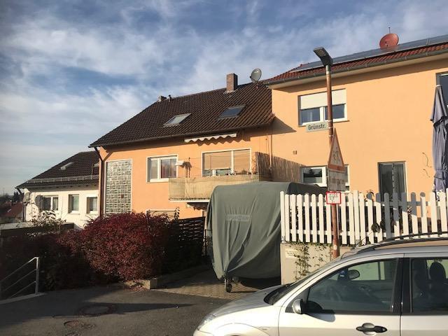 2-Familienhaus mit 2 Garagen als Kapitalanlage zu verkaufen! Voll vermietet! Kreisfreie Stadt Darmstadt