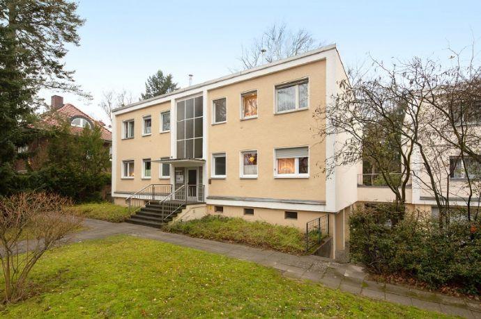 Gepflegte, sanierte 3-Zimmer-Wohnung mit Balkon und Garage in Dahlem nahe U-Bahnhof Podbielskiallee Zepernicker Straße