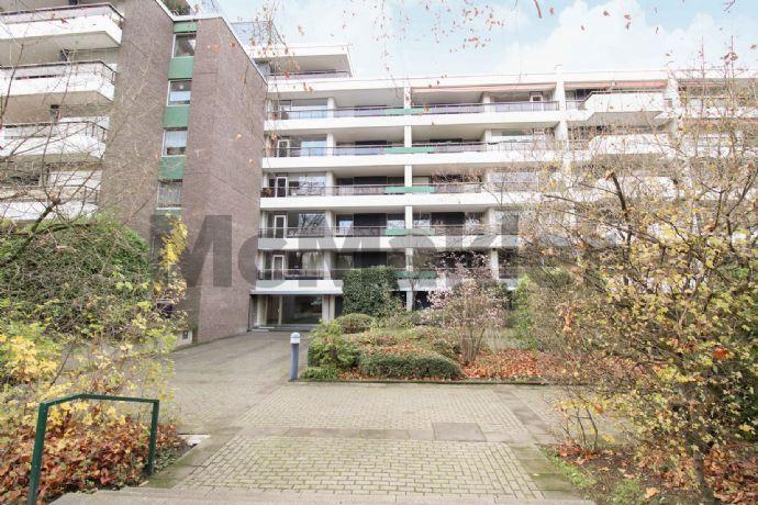 Platzvielfalt und Komfort für Familien: 4-Zi.-ETW mit 2 Balkonen in Köln-Lövenich Köln