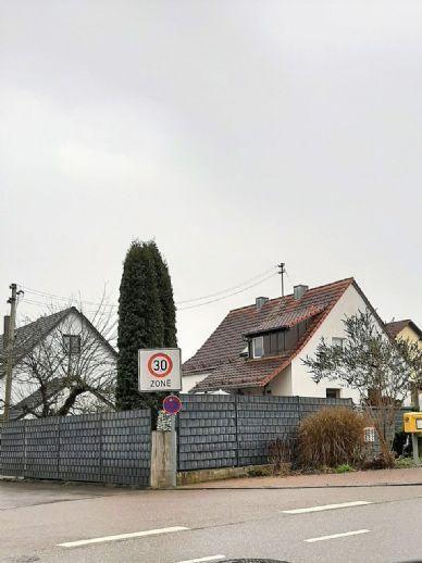 Grundstück mit Zweifamilienhaus Freising