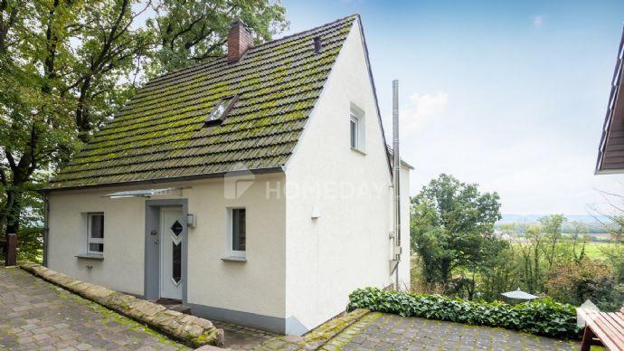 Attraktives Einfamilienhaus mit 3 Zimmern, Kamin, EBK und Garage in ruhiger Südhanglage Bad Oeynhausen