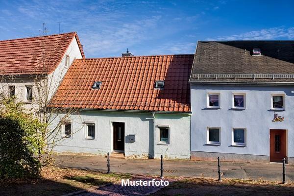 Zwangsversteigerung Haus, Am Kanal in Eisenhüttenstadt Eisenhüttenstadt