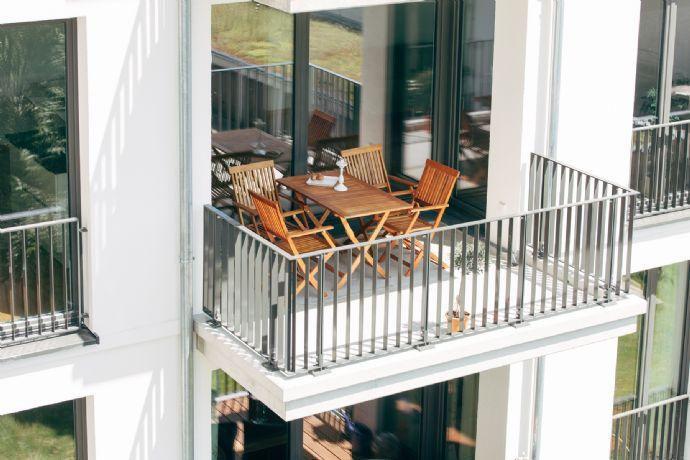 Großes exklusives Penthouse mit 2,90 m Deckenhöhe, Fußbodenheizung, Klima, Kamin, Dachterrasse, umlaufender Balkon Berlin