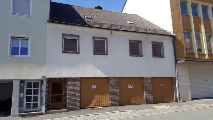 Reihenmittelhaus mit Garagen Tirschenreuth