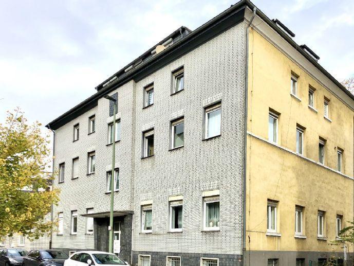 Renovierungsbedürftige 6-Zimmer-Wohnung mit viel Potential Duisburg