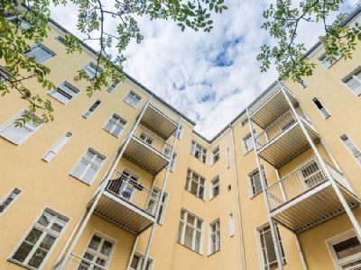 Attraktives Altbau-Investment mit 2 Zimmern Berlin