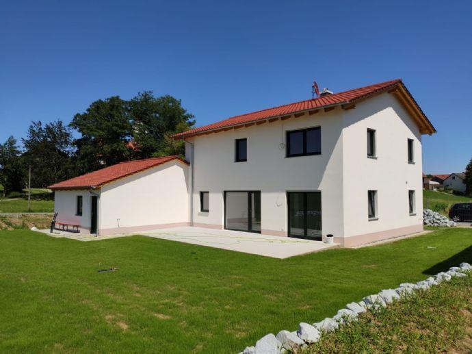 Wir errichten auf Ihrem Grundstück: klassisch elegantes, lichtdurchflutetes Einfamilienhaus mit Satteldach Bergen auf Rügen