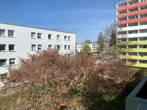 Regensburg - Solide, zentral gelegene Wohnung mit Balkon Kreis Regensburg