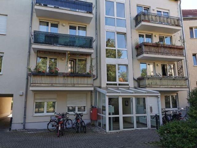 Sehr gut geschnittene moderne Wohnung mit Stellplatz in Karlshorst Karlshorst