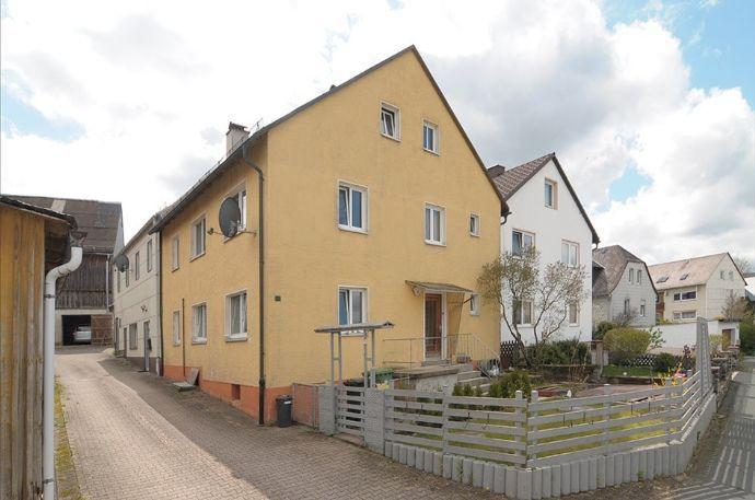 Ein Landjuwel - teilrenoviertes Zweifamilienhaus für die Großfamilie oder als Mehrgenerationenhaus Tröstau