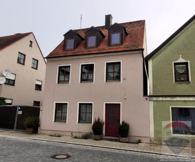 Wohn- und Geschäftshaus im Ortszentrum Bergen auf Rügen