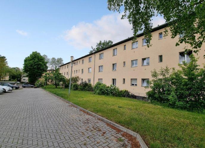 Gemütliche DG-Wohnung mit EBK in grüner, innenstadtnaher Lage Berlin