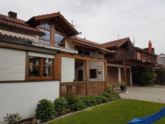 Viel Platz für mehrere Generationen! Zweifamilienhaus in Rott am Inn Bergen auf Rügen