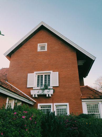 Zweifamilienwohnhaus nebst Garage in Meeder Bergen auf Rügen