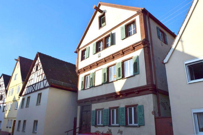Für Entwickler: denkmalgeschütztes, ausbaufähiges Mehrfamilienhaus in der Innenstadt von Oettingen Bergen auf Rügen