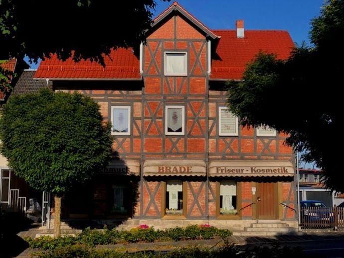 Saniertes Wohn- und Geschäftshaus im Zentrum von Sonnefeld Bergen auf Rügen