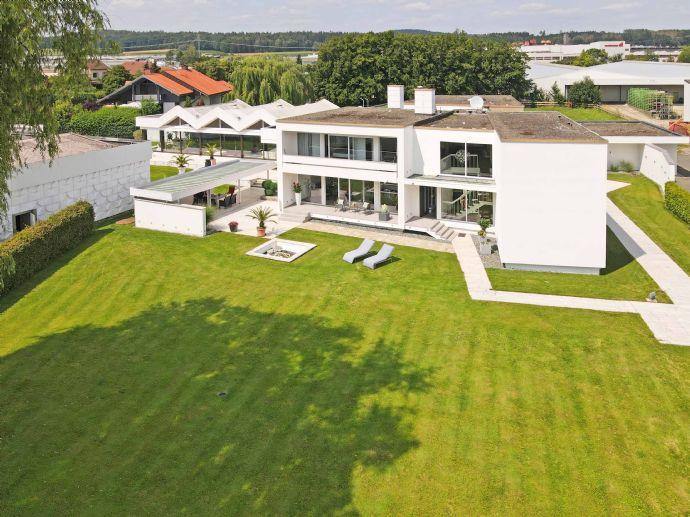 Unglaubliche 1.100 m² Wohn- und Nutzfläche Bergen auf Rügen