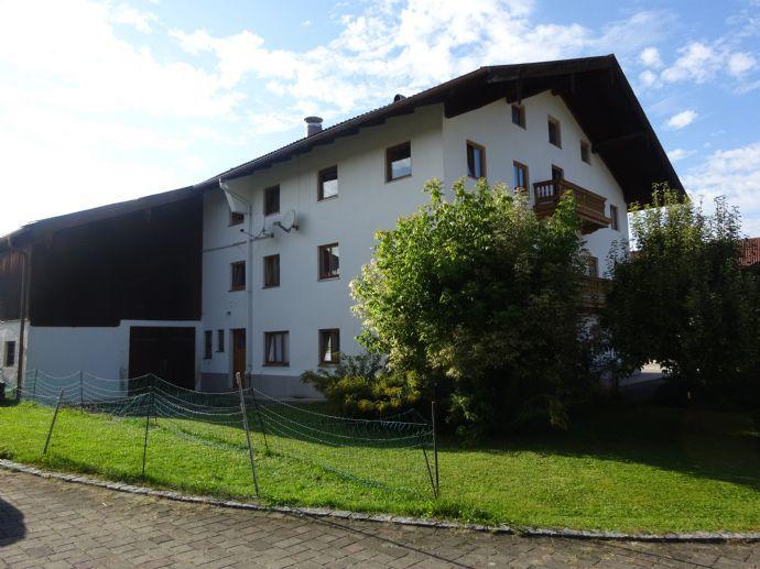 Großes Wohnhaus mit Stadl, in schöner Dorflage in Biebing Bergen auf Rügen