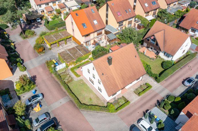 Sie suchen viel Platz für Ihre Familie? Hier werden Sie fündig! Geräumiges EFH in Nbg.-Langwasser Hafen Nürnberg