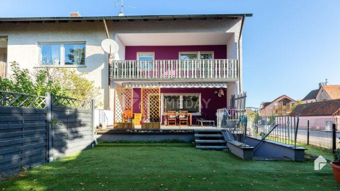 Modernes Reihenendhaus mit Terrasse, Garten und Garage in idyllischer Lage Schwabach