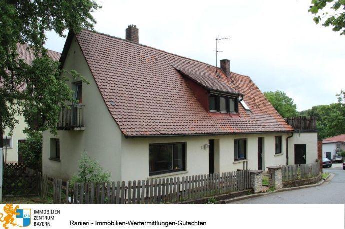 Handwerker aufgepasst ! Viel Potenzial ! Kleines Häuschen mit Garage und Terrasse in Eismannsberg nähe Altdorf ! Von-Steuben-Straße