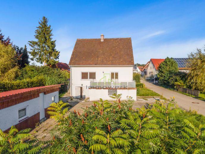Ruhig gelegenes Einfamilienhaus, mit Ausbaupotenzial - provisionsfrei, Aufteilung in 2 Whg. möglich Bergen auf Rügen