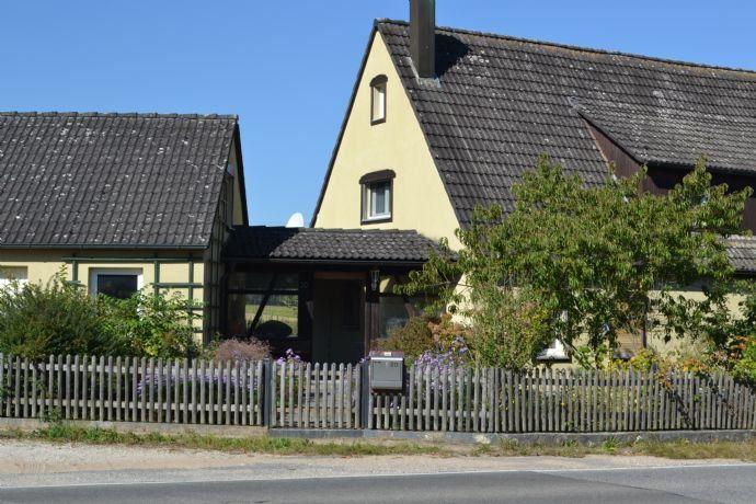 Einfamilienhaus + Nebengebäude für Handwerker - großes Grundstück in Alleinlage, Doppelgarage, 2 x Carport... Büchenbach