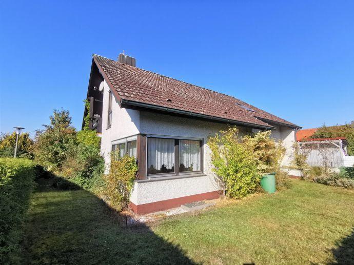 Willkommen zu Hause, geräumiges Zweifamilienhaus mit Garten und Garage in Ansbach Ansbach