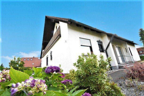 Gemütliches EFH mit Fußbodenheizung, 8 Zimmern u. großem Grundstück im schönen Dentlein Bergen auf Rügen