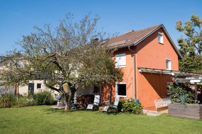 Gepflegte Doppelhaushälfte mit wunderschönem Garten in Top-Wohnlage von Traunreut Bergen auf Rügen