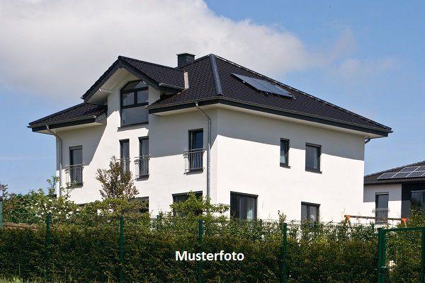 Zwangsversteigerung Haus, Glender Straße in Meeder Bergen auf Rügen