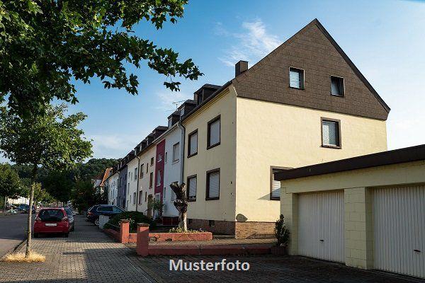 Zwangsversteigerung Haus, Hauptstraße in Oerlenbach Bergen auf Rügen
