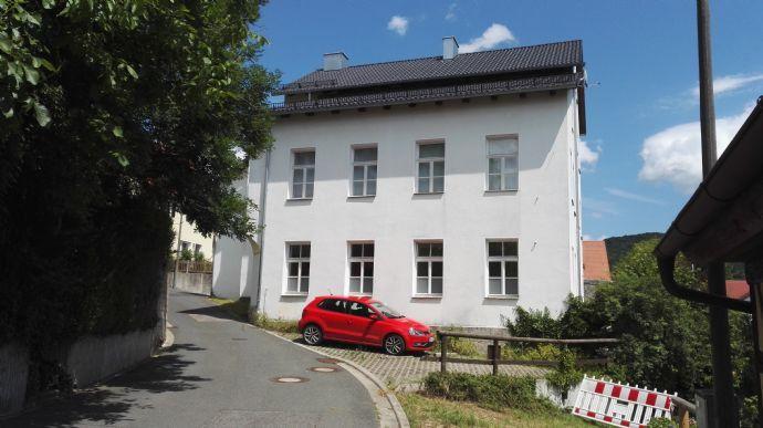 Solides Mehrfamilienhaus mit 3 Wohnungen in Pommelsbrunn zu verkaufen Bergen auf Rügen