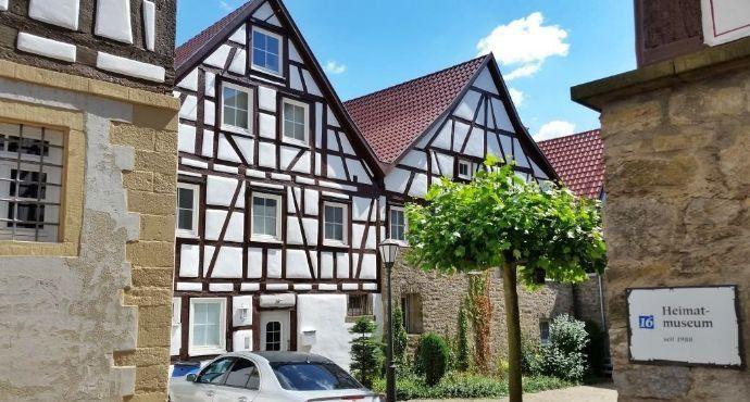 Investoren aufgepasst! Kernsaniertes Fachwerkhaus mit Wohn- und Ladenfläche in Altstadtlage Möckmühl