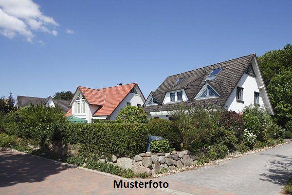 Zwangsversteigerung Haus, Moorweg in Mertingen Bergen auf Rügen