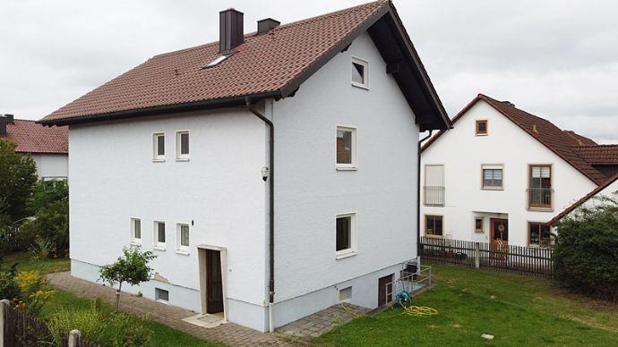 2-Fam.-Wohnhaus mit Nebengebäude in Zeitlarn/Neuhof Bergen auf Rügen