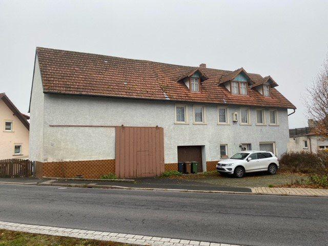 Sanierungsbedürftiges Bauernhaus mit großem Grundstück in Priesendorf Bergen auf Rügen