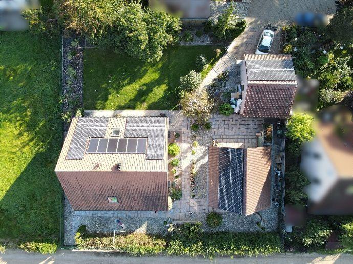 Einfamilienhaus mit Einliegerwohnung, Doppelgarage und Garten Wolframs-Eschenbach