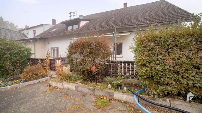Vermietetes Mehrfamilienhaus mit großem Garten, Terrasse und 2 Stellplätzen in Kaspeltshub Bergen auf Rügen