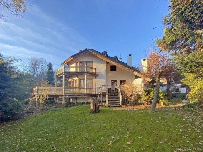 Außergewöhnliche Villa im Pinzgauer Stil direkt am Wiesengrund Freiburg im Breisgau