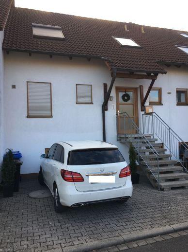 Gepflegtes Reihenmittelhaus in Kitzingen, einziehen und wohlfühlen Kitzingen