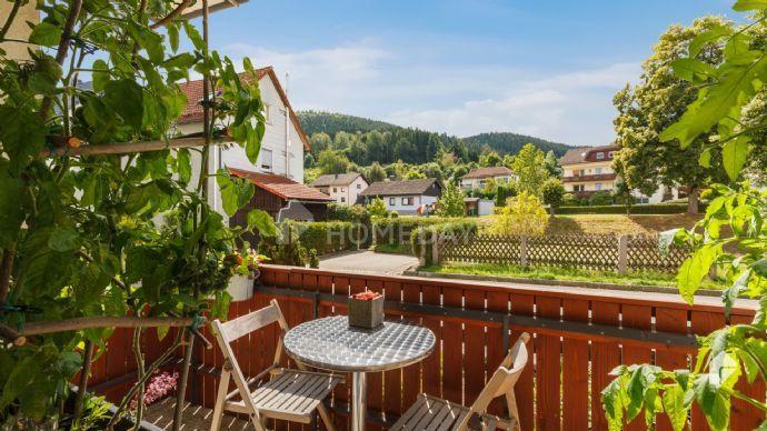 Gut gepflegtes Einfamilienhaus mit Terrassengarten, 2 Balkonen und Garage in Wallenfels! Bergen auf Rügen