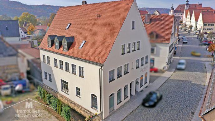 Kapitalanlage: Wohn- und Geschäftshaus mit 6 Einheiten direkt im Zentrum von Greding (verkehrsgünstig) Bergen auf Rügen