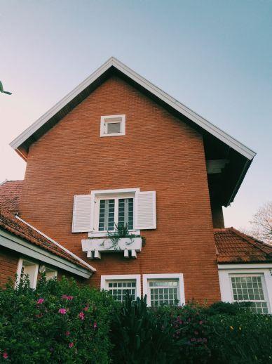 Aufhebung der Gem.: Günstiges Mehrfamilienhaus in Bechofen Bergen auf Rügen