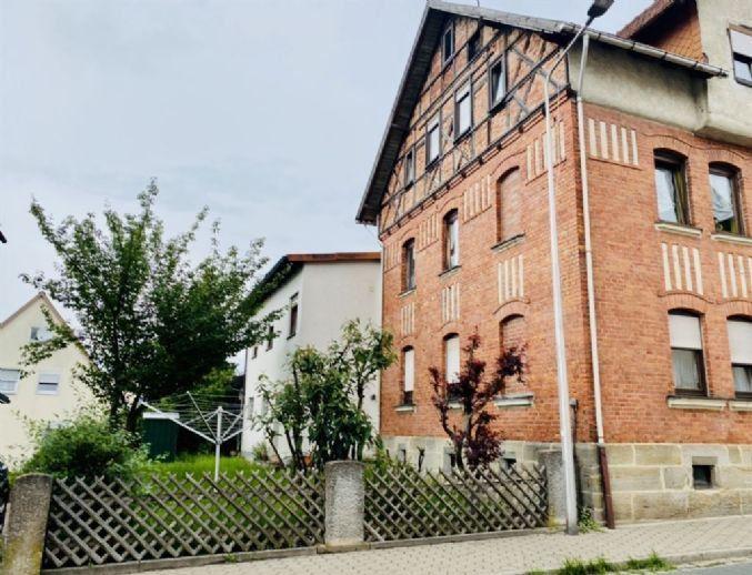 fast 6 % Rendite : 5 FamilienWohnhaus: alles vermietet - gute Stadt- LAGE- Neustadt am Kulm